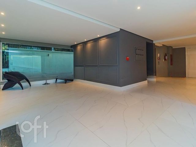 Apartamento com 197m², 3 dormitórios, 3 suítes, 4 vagas, Rio Branco em Porto Alegre