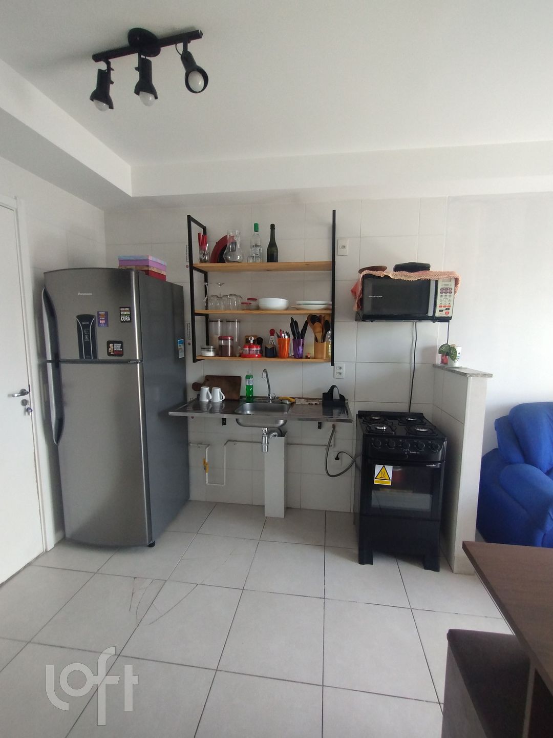 Apartamento à venda com 1 quarto, 28m² - Foto 2