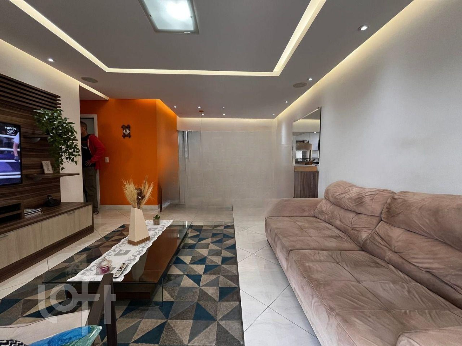 Apartamento à venda com 2 quartos, 77m² - Foto 4