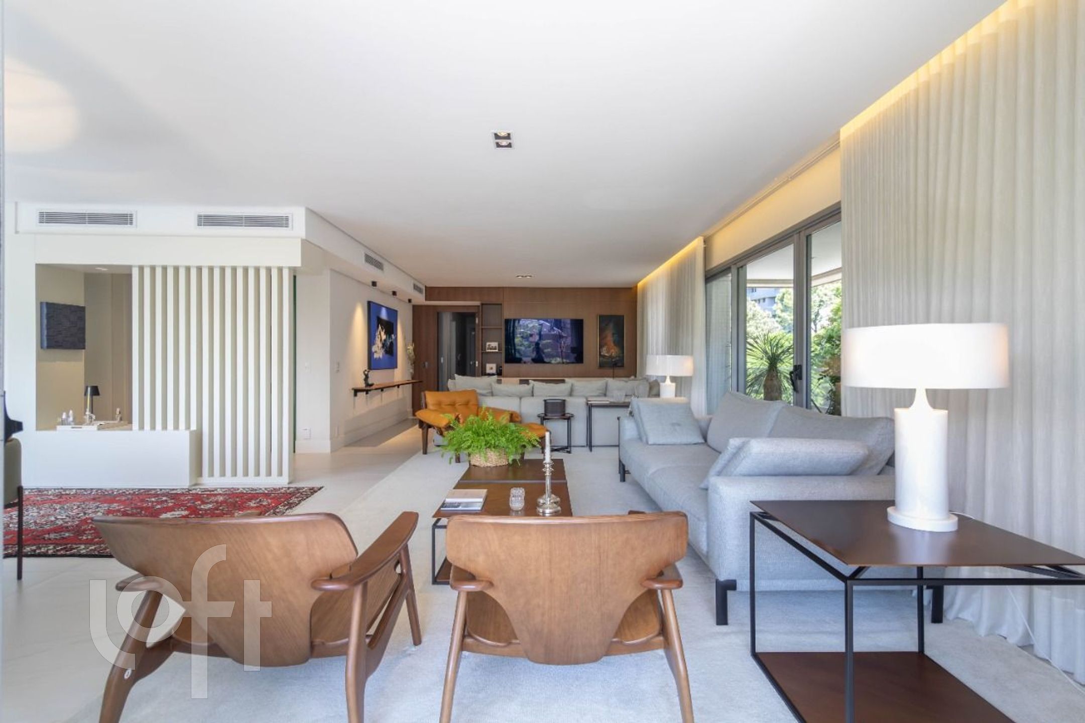Apartamento com 242m², 3 dormitórios, 3 suítes, 2 vagas, Bela Vista em Porto Alegre