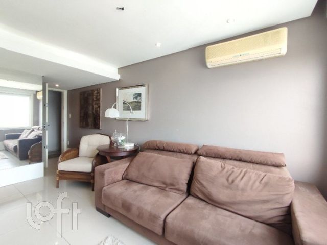 Apartamento com 40m², 1 dormitório, 1 vaga, Petrópolis em Porto Alegre