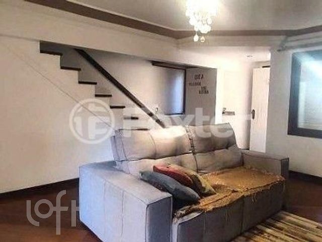 Casa com 169m², 3 dormitórios, 1 suíte, 2 vagas, Chácara das Pedras em Porto Alegre