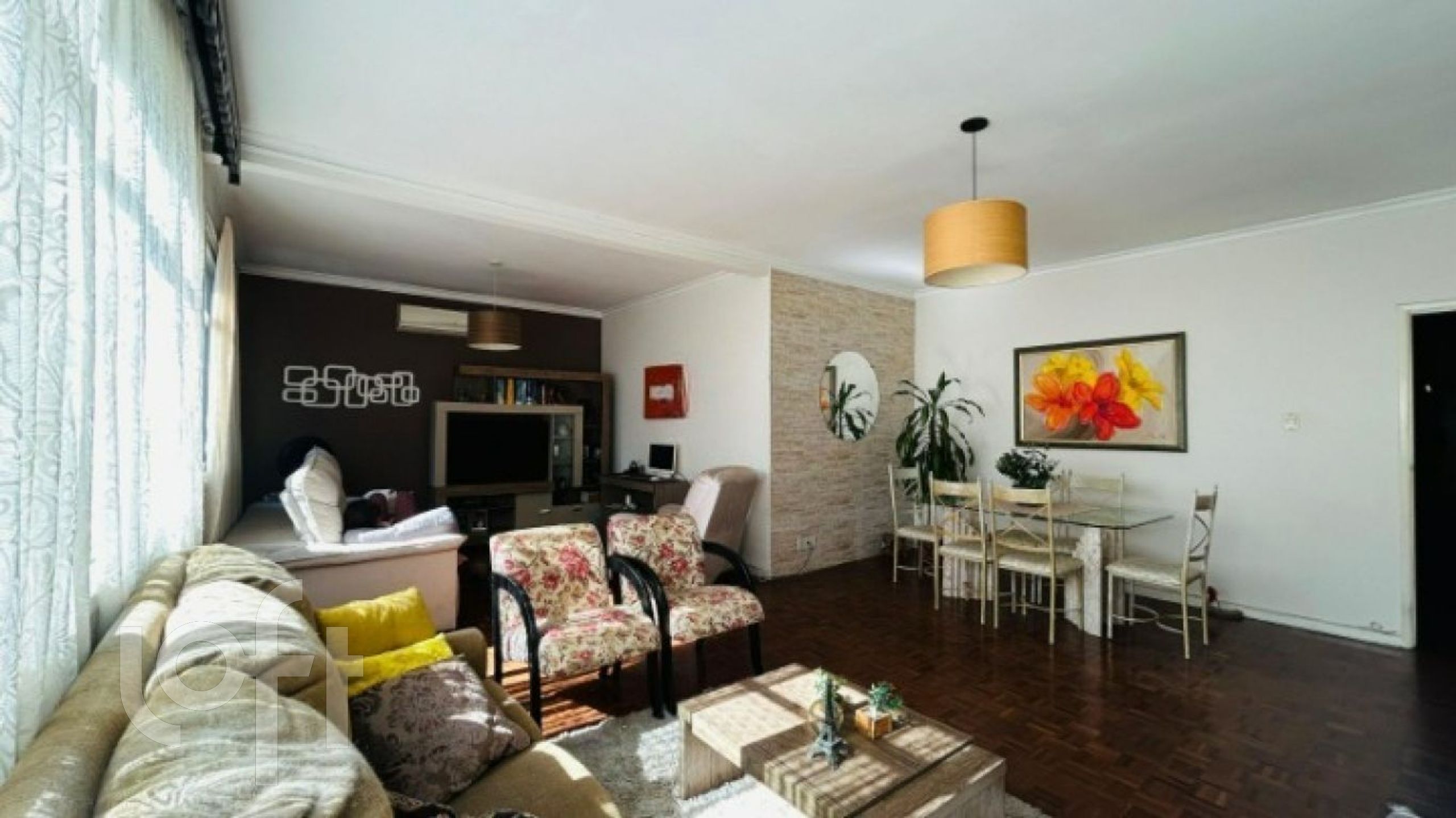 Apartamento com 152m², 3 dormitórios, 1 suíte, 1 vaga, Independência em Porto Alegre