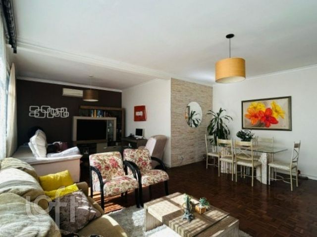 Apartamento com 152m², 3 dormitórios, 1 suíte, 1 vaga, Independência em Porto Alegre