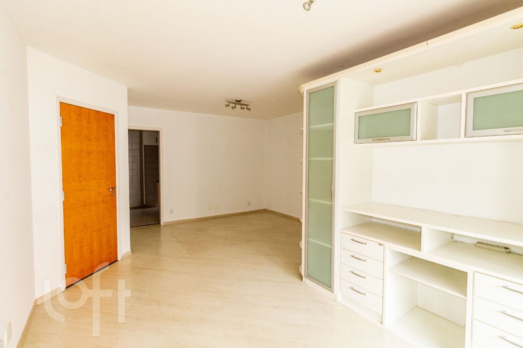 Apartamento à venda com 4 quartos, 104m² - Foto 4