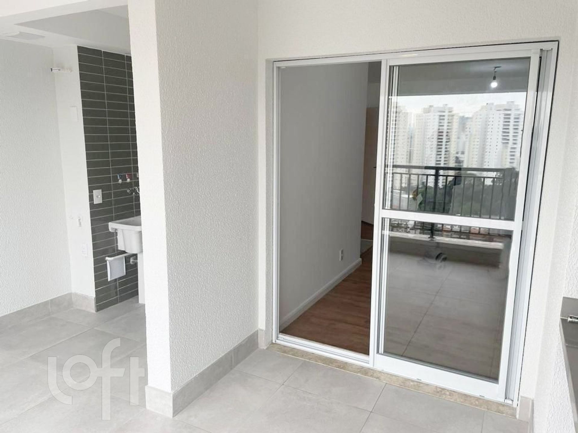 Apartamento à venda com 2 quartos, 69m² - Foto 6