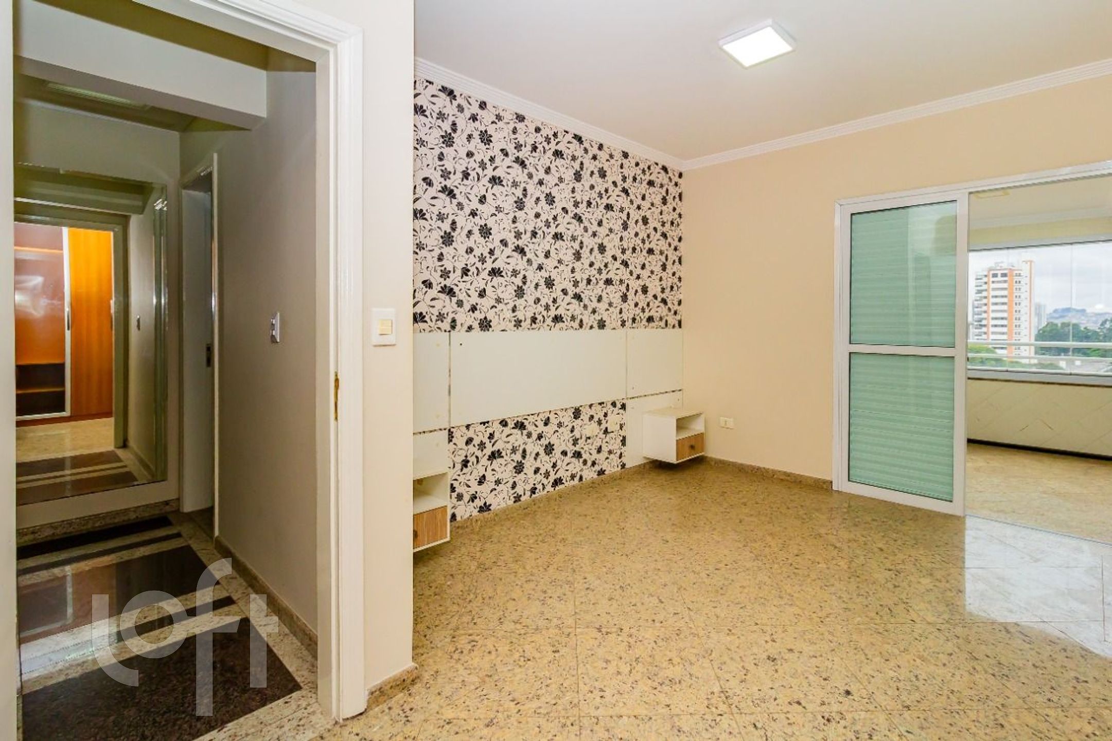 Apartamento à venda com 3 quartos, 150m² - Foto 7