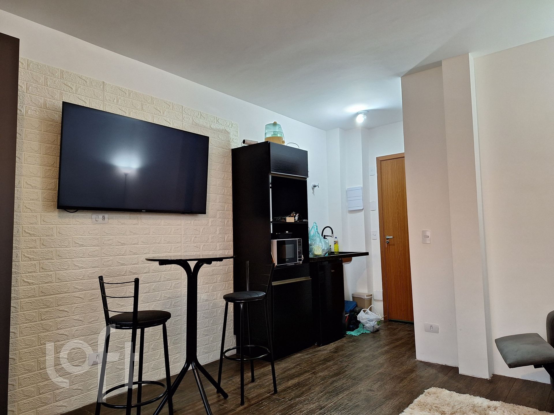 Apartamento à venda com 1 quarto, 24m² - Foto 2