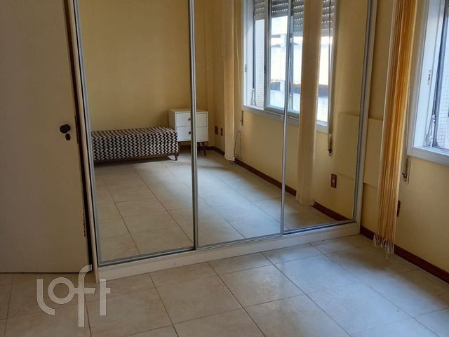 Apartamento com 75m², 2 dormitórios, 1 vaga, Menino Deus em Porto Alegre