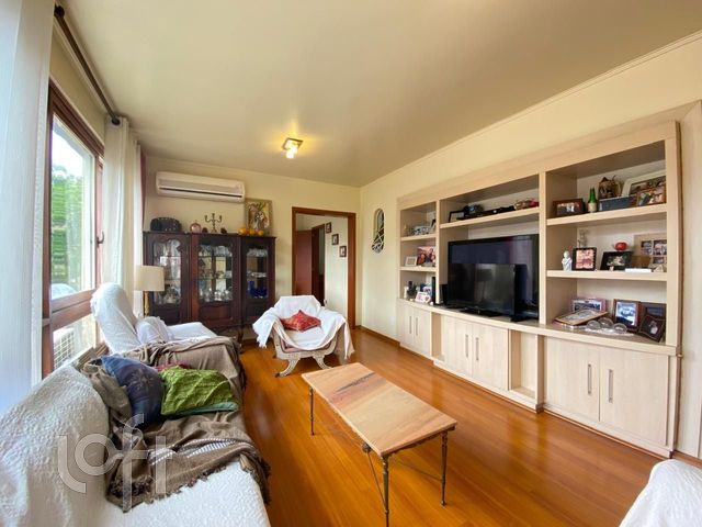 Apartamento com 146m², 3 dormitórios, 1 suíte, 3 vagas, Bela Vista em Porto Alegre