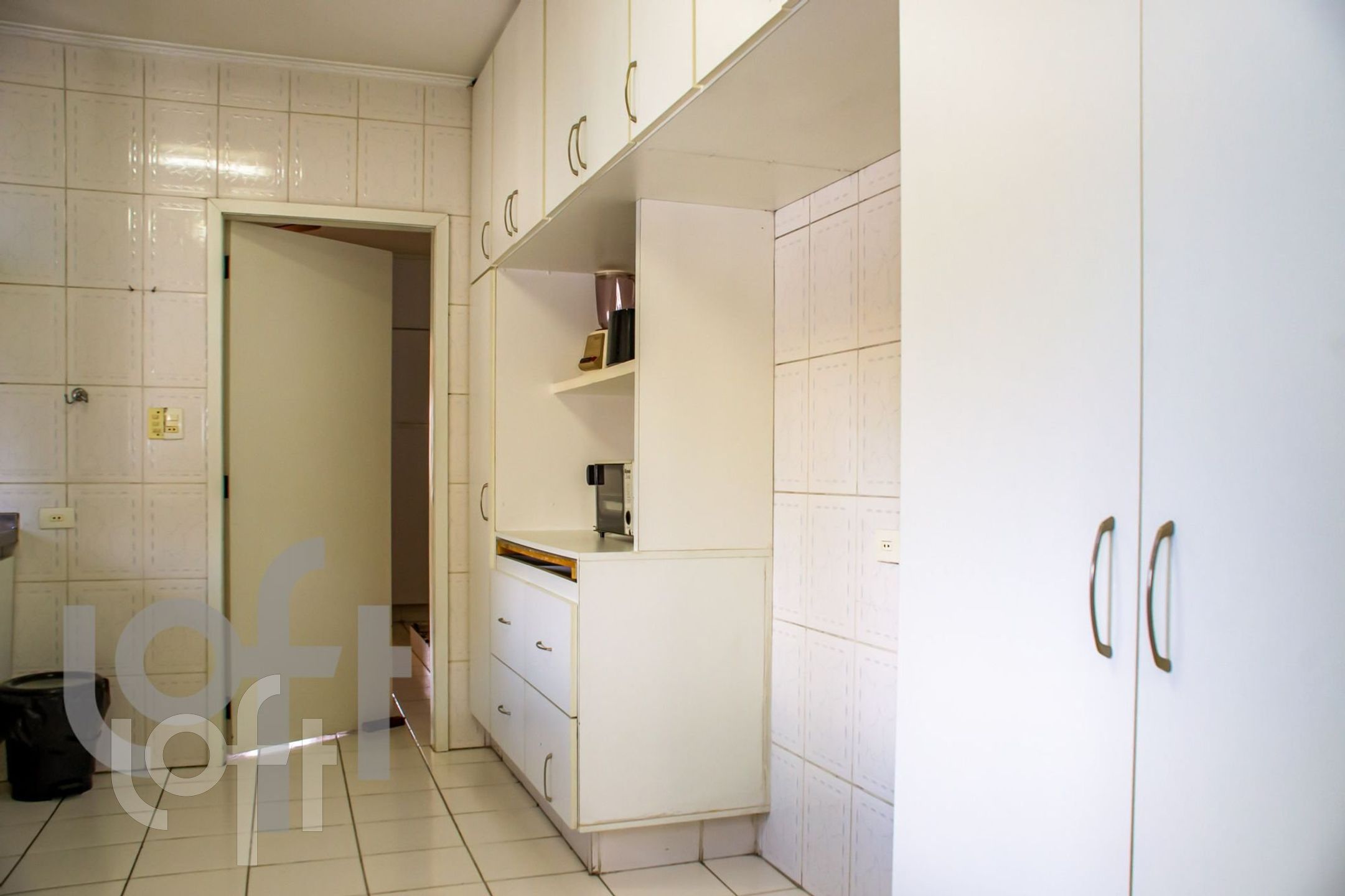 Apartamento à venda com 3 quartos, 220m² - Foto 31