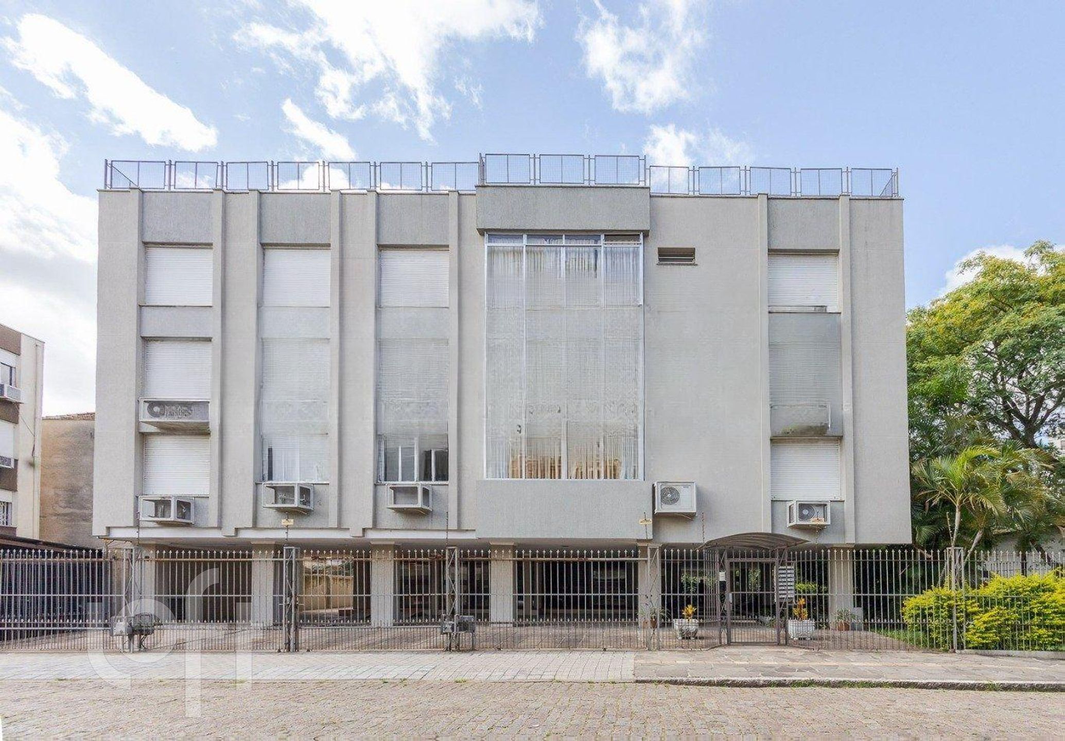 Apartamento com 144m², 3 dormitórios, 1 suíte, 1 vaga, Santana em Porto Alegre