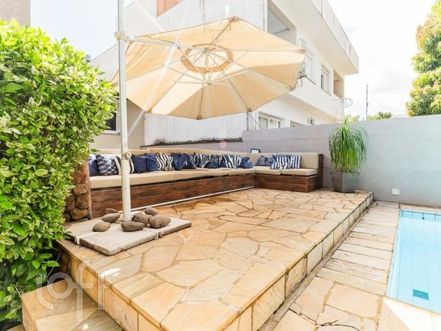 Casa com 344m², 3 dormitórios, 1 suíte, 2 vagas, Chácara das Pedras em Porto Alegre