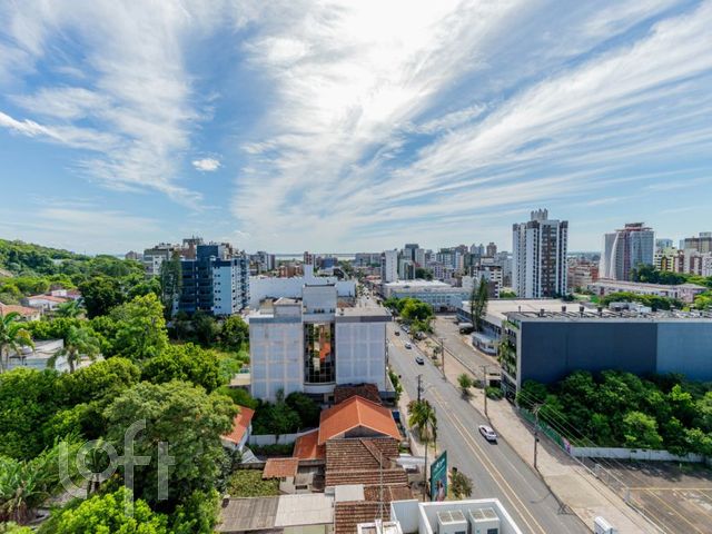 Apartamento com 70m², 2 dormitórios, 1 suíte, 2 vagas, Menino Deus em Porto Alegre