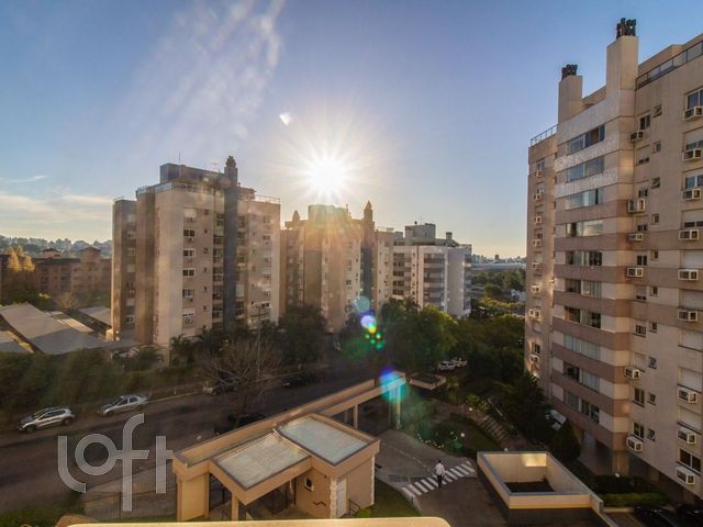 Apartamento com 113m², 3 dormitórios, 1 suíte, 2 vagas, Chácara das Pedras em Porto Alegre