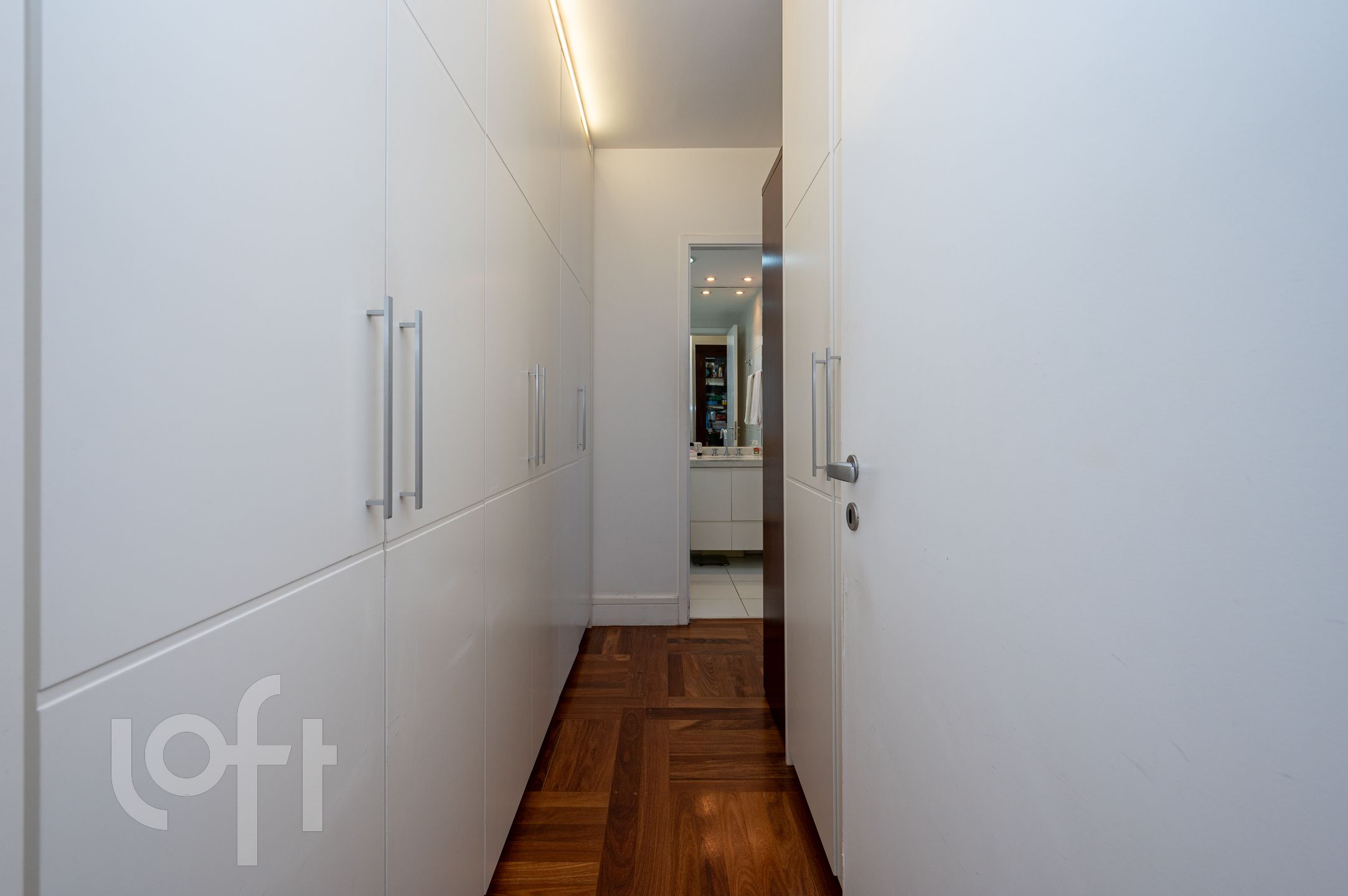 Apartamento à venda com 3 quartos, 135m² - Foto 13