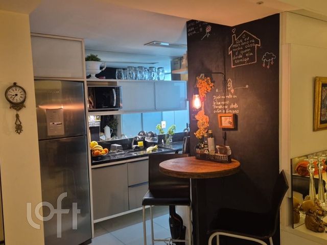 Apartamento com 120m², 2 dormitórios, 2 suítes, 2 vagas, São João em Porto Alegre