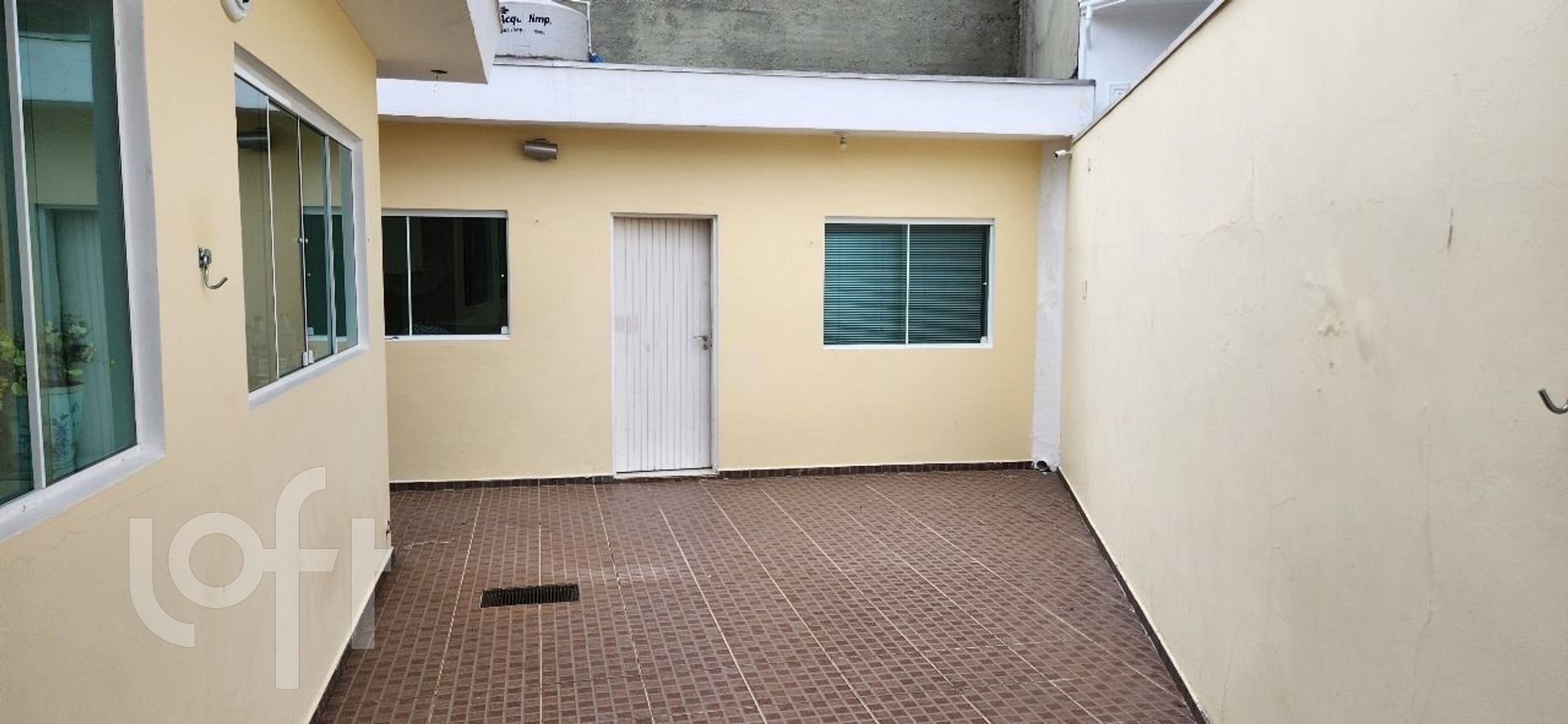 Casa à venda com 3 quartos, 377m² - Foto 7