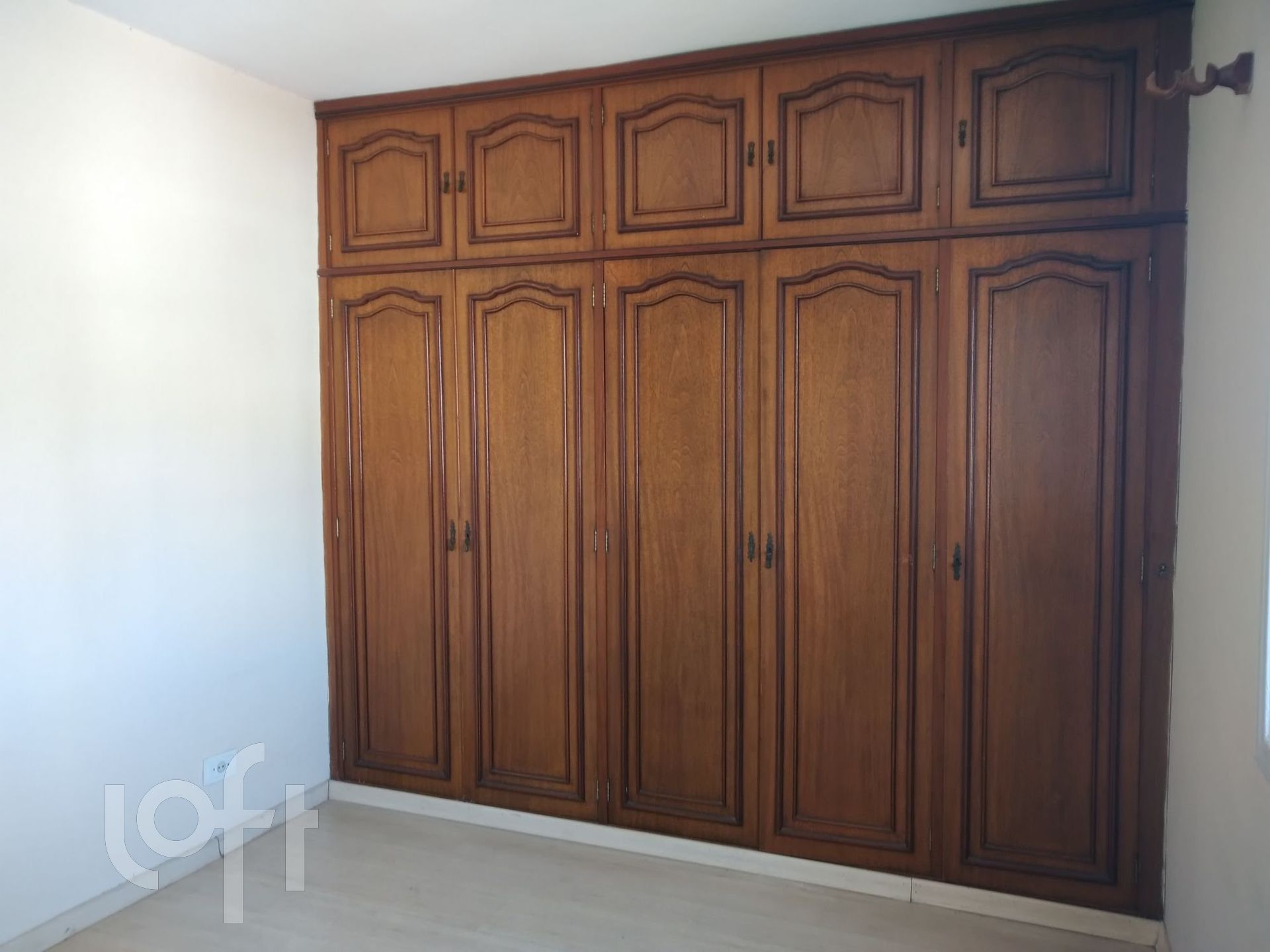 Apartamento à venda com 2 quartos, 80m² - Foto 4