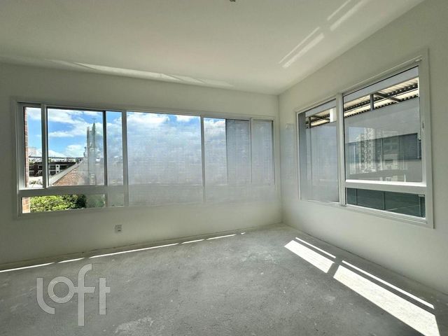 Apartamento com 69m², 2 dormitórios, 2 suítes, 1 vaga, Floresta em Porto Alegre