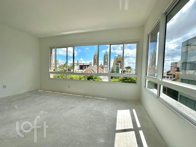 Apartamento com 69m², 2 dormitórios, 2 suítes, 1 vaga, Floresta em Porto Alegre