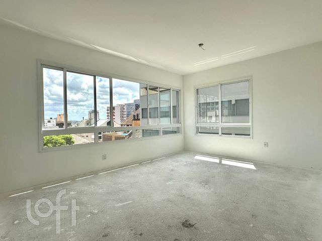 Apartamento com 69m², 2 dormitórios, 2 suítes, 1 vaga, Floresta em Porto Alegre