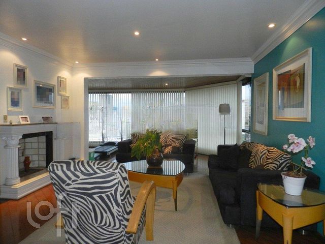 Apartamento com 318m², 5 dormitórios, 1 suíte, 4 vagas, Rio Branco em Novo Hamburgo