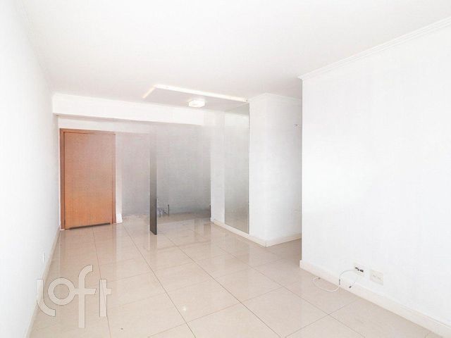 Apartamento com 67m², 2 dormitórios, 1 suíte, 1 vaga, Petrópolis em Porto Alegre
