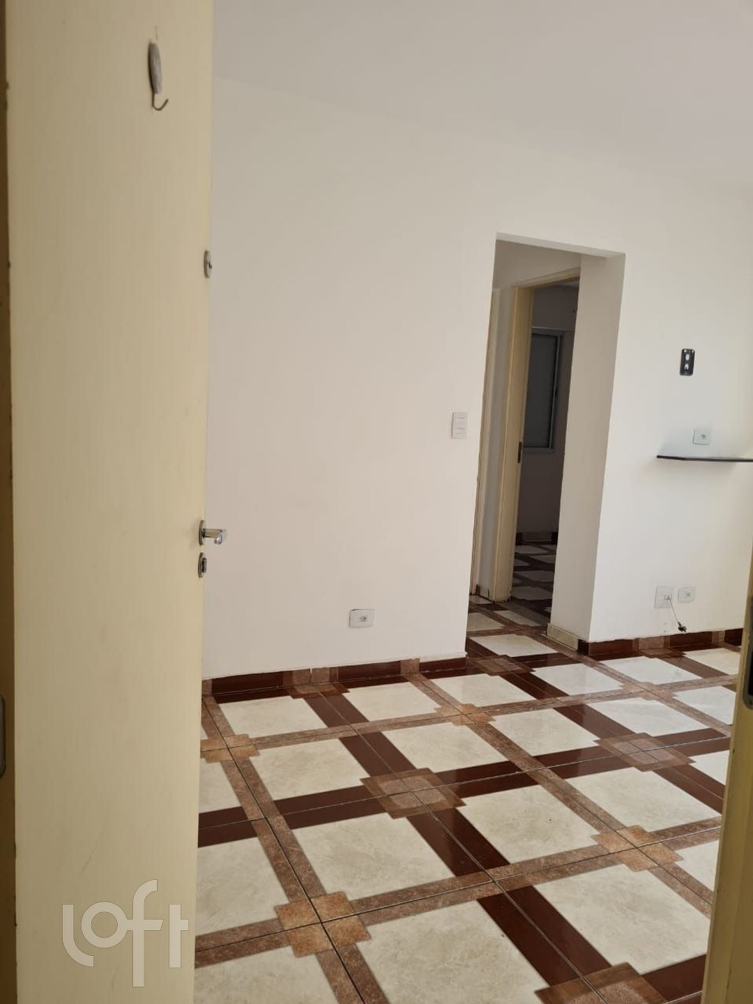 Apartamento à venda com 1 quarto, 40m² - Foto 2