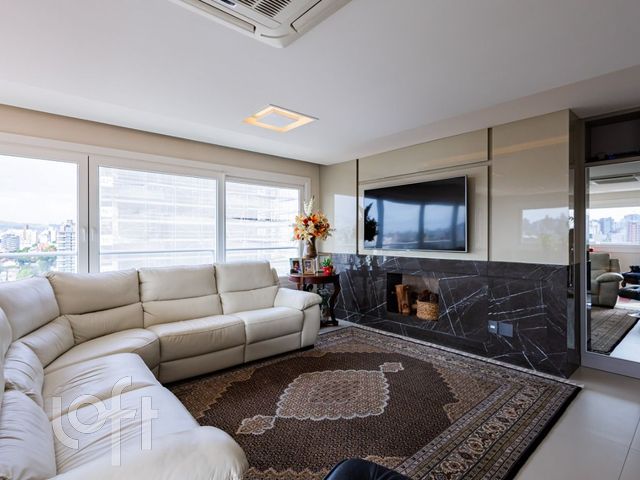 Apartamento com 174m², 3 dormitórios, 3 suítes, 3 vagas, Bela Vista em Porto Alegre