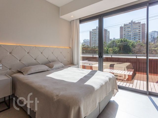 Apartamento com 56m², 1 dormitório, 1 suíte, 2 vagas, Petrópolis em Porto Alegre