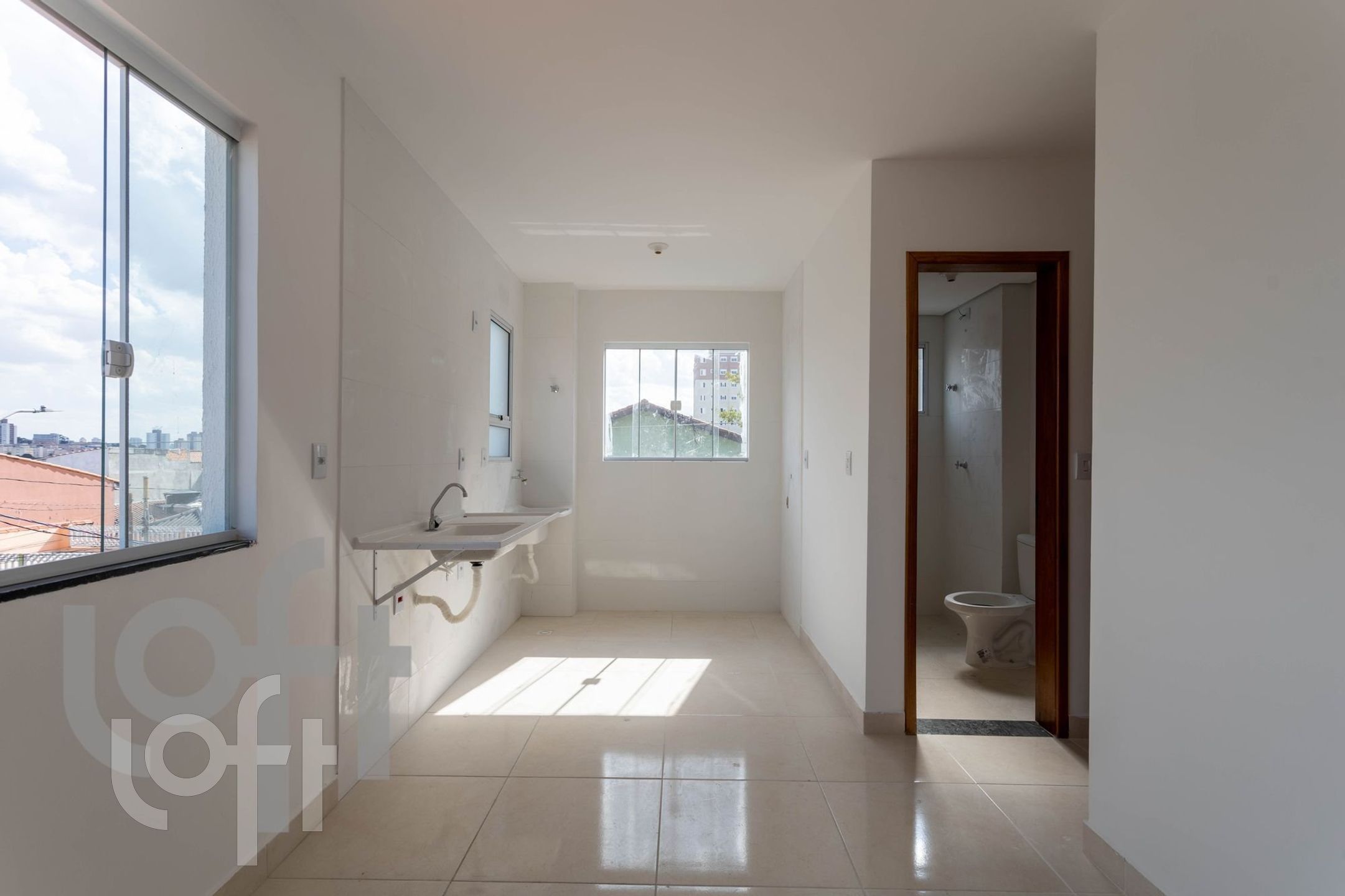 Apartamento à venda com 2 quartos, 36m² - Foto 1