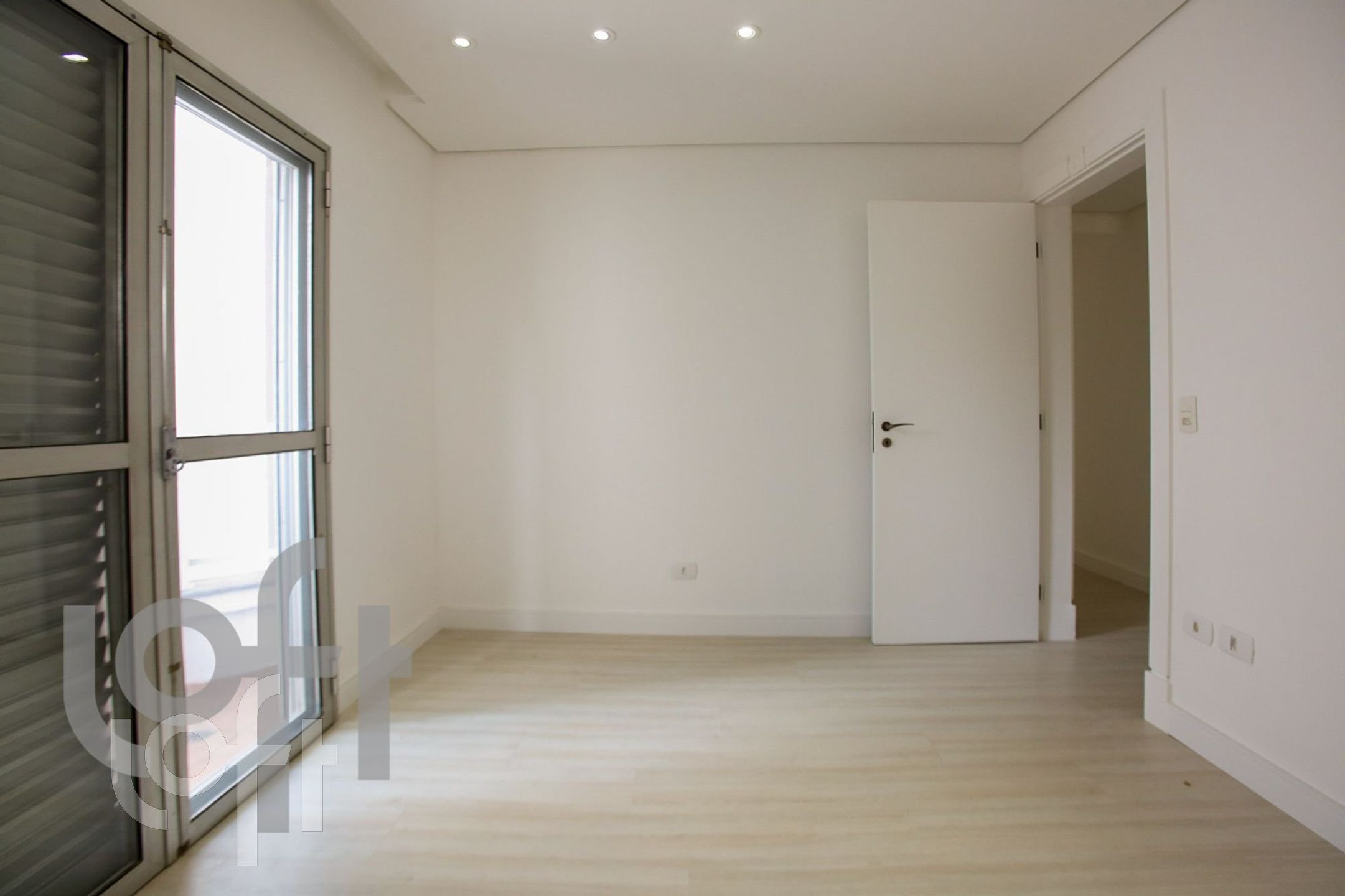 Apartamento à venda com 4 quartos, 195m² - Foto 43