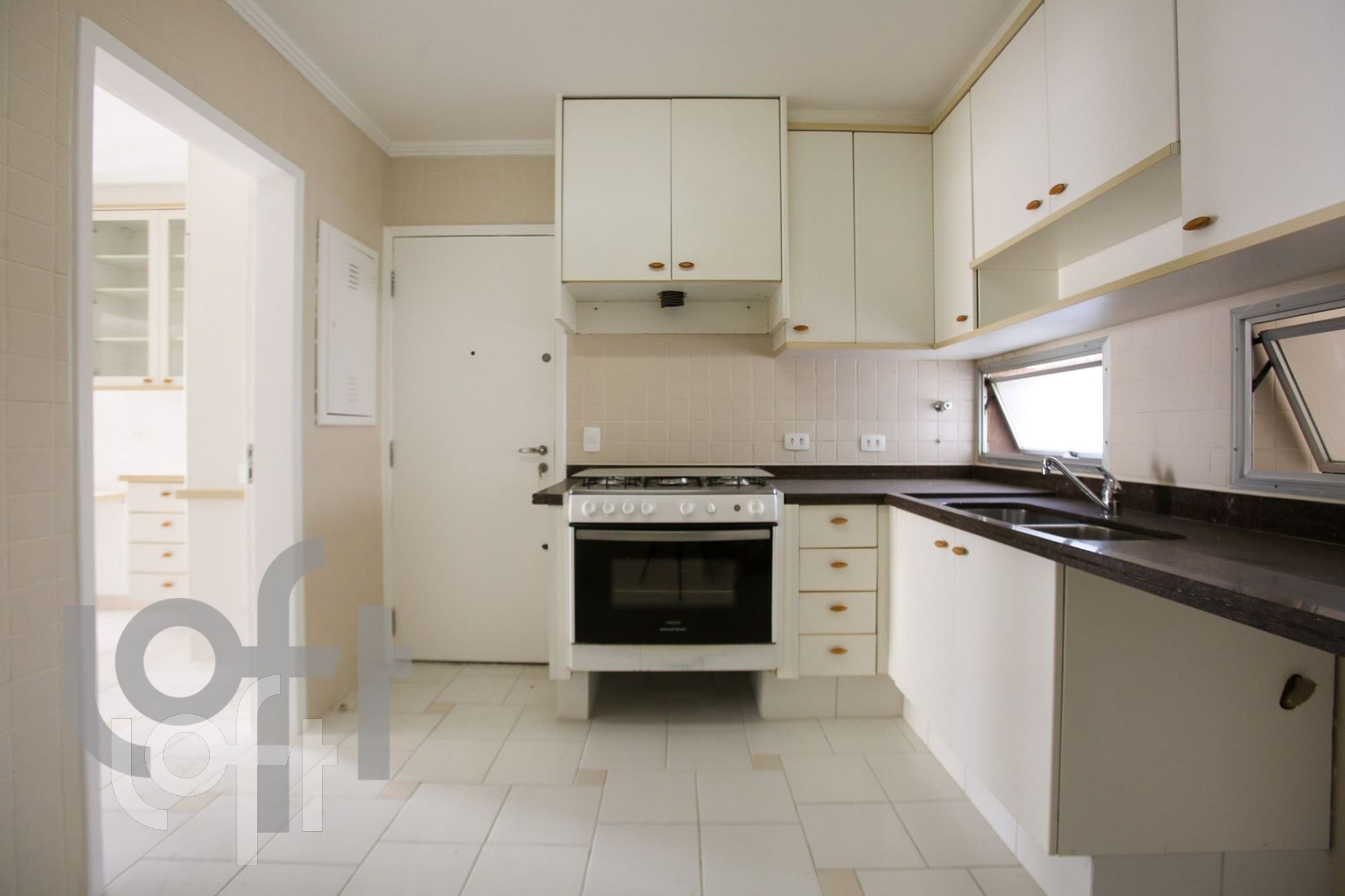 Apartamento à venda com 4 quartos, 195m² - Foto 19