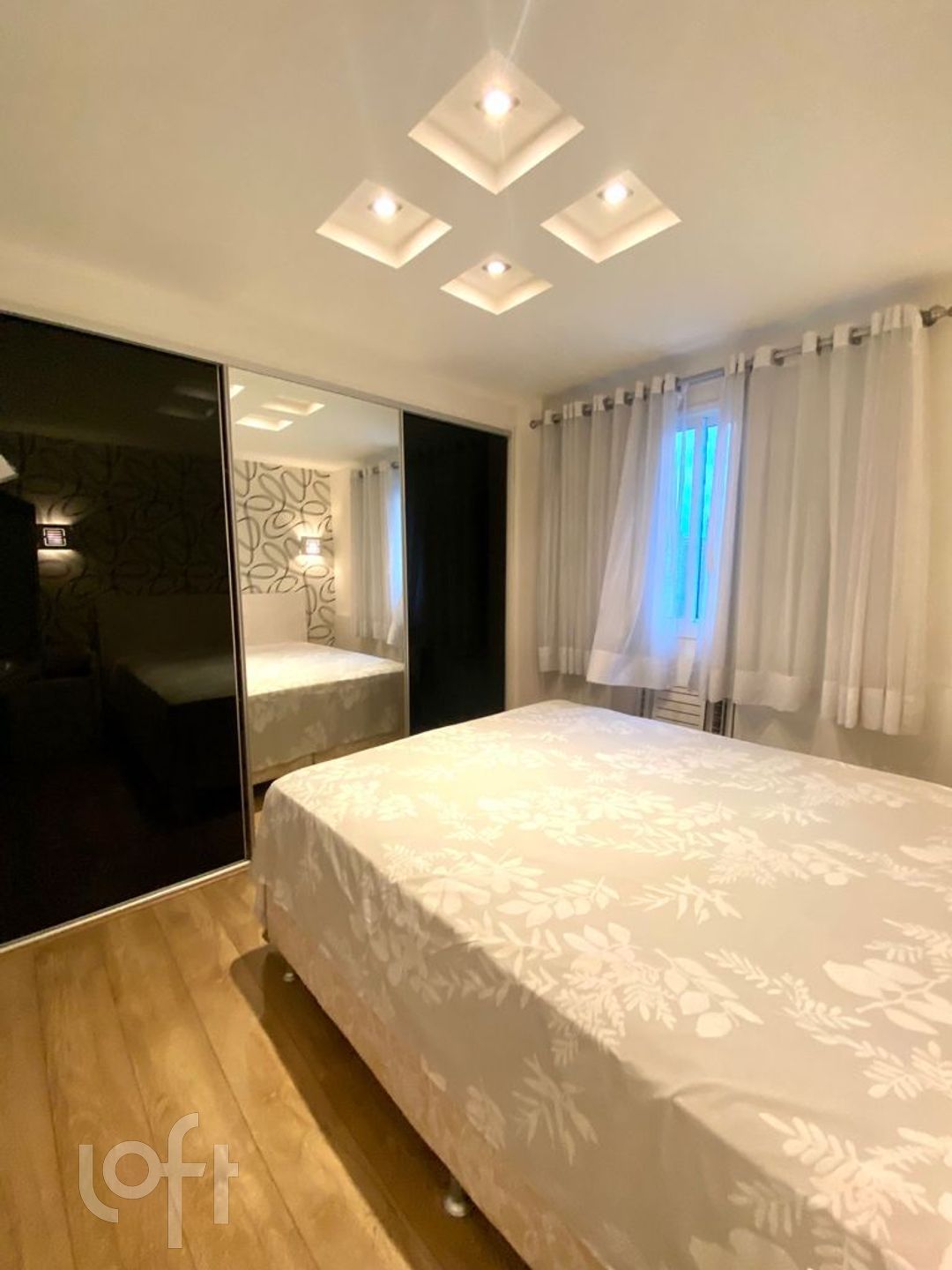 Apartamento à venda com 2 quartos, 70m² - Foto 7