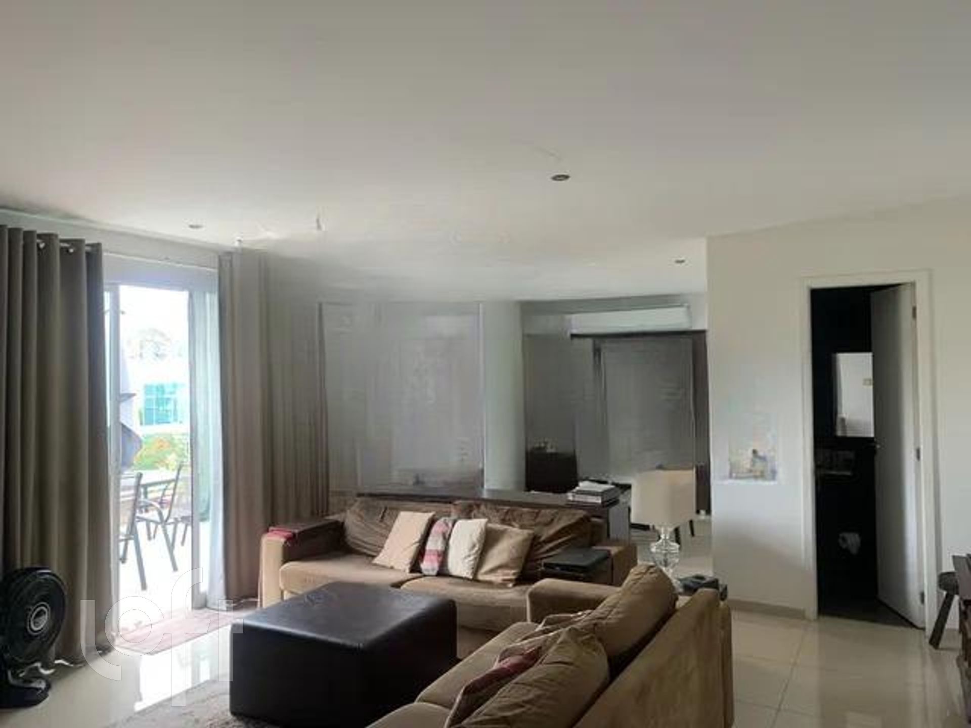 Apartamento à venda com 2 quartos, 155m² - Foto 4