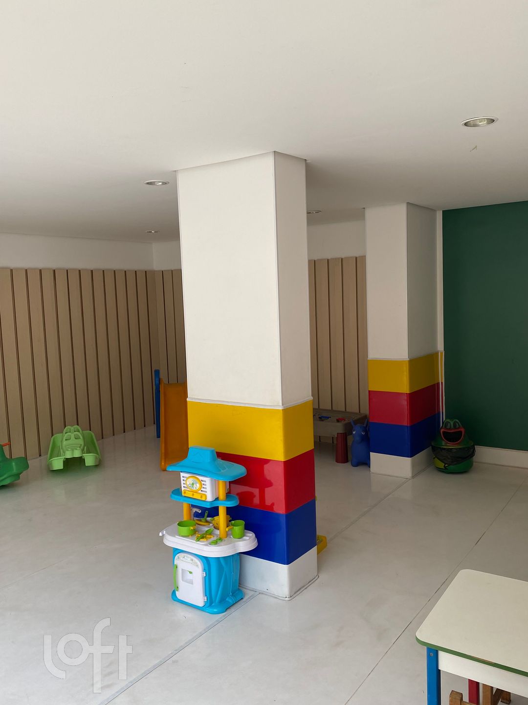 Apartamento à venda com 2 quartos, 75m² - Foto 36