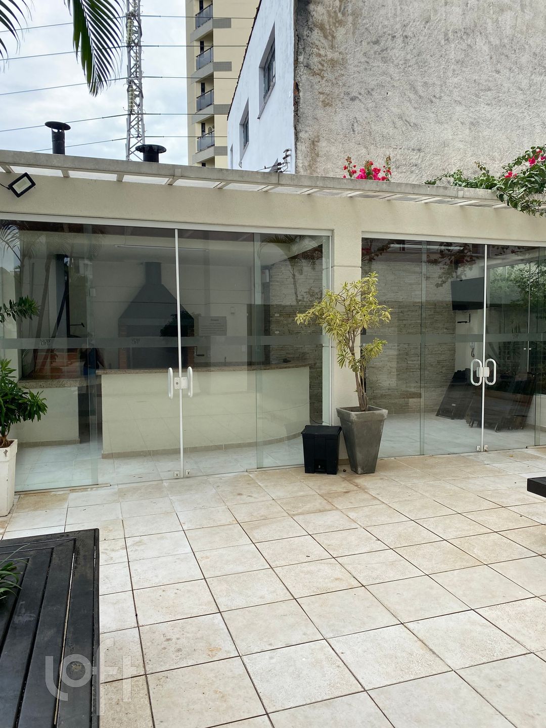 Apartamento à venda com 2 quartos, 75m² - Foto 27