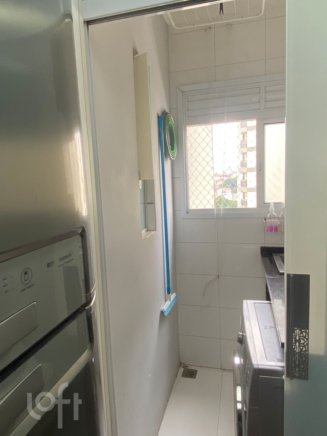 Apartamento à venda com 2 quartos, 75m² - Foto 9