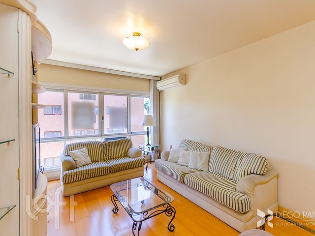 Apartamento com 90m², 2 dormitórios, 1 suíte, 1 vaga, Moinhos de Vento em Porto Alegre