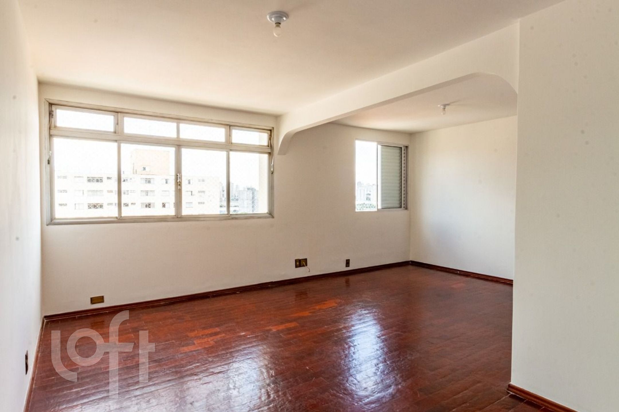 Apartamento à venda com 2 quartos, 87m² - Foto 1