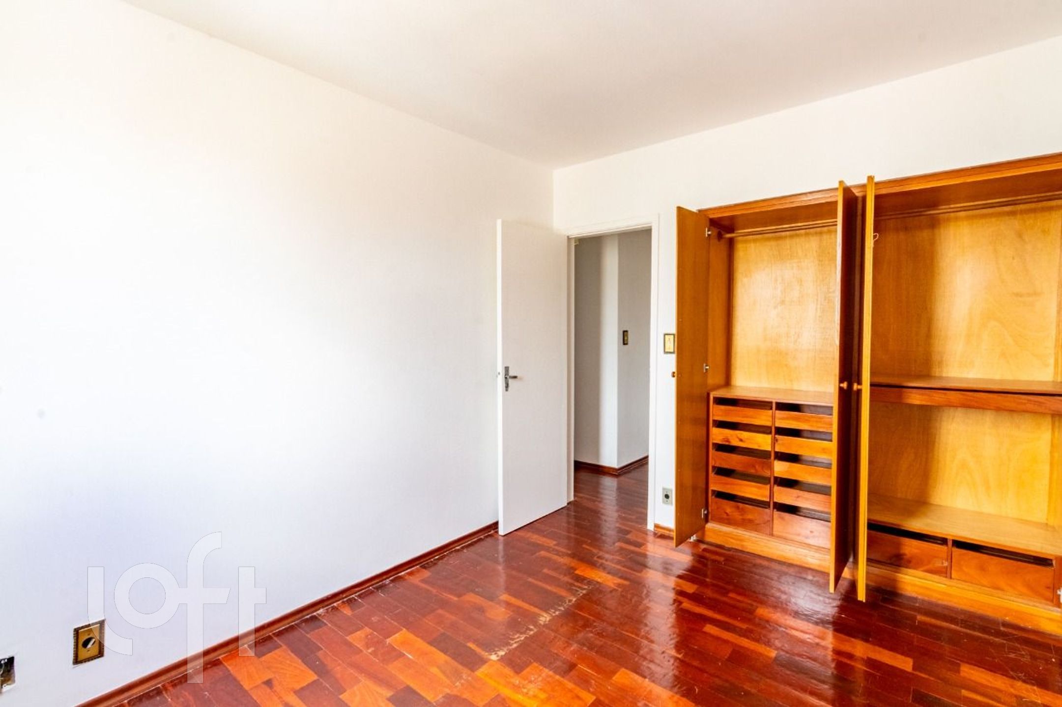 Apartamento à venda com 2 quartos, 87m² - Foto 7