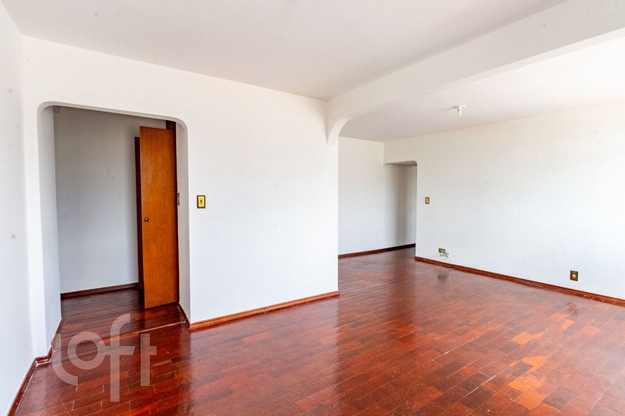 Apartamento à venda com 2 quartos, 87m² - Foto 3