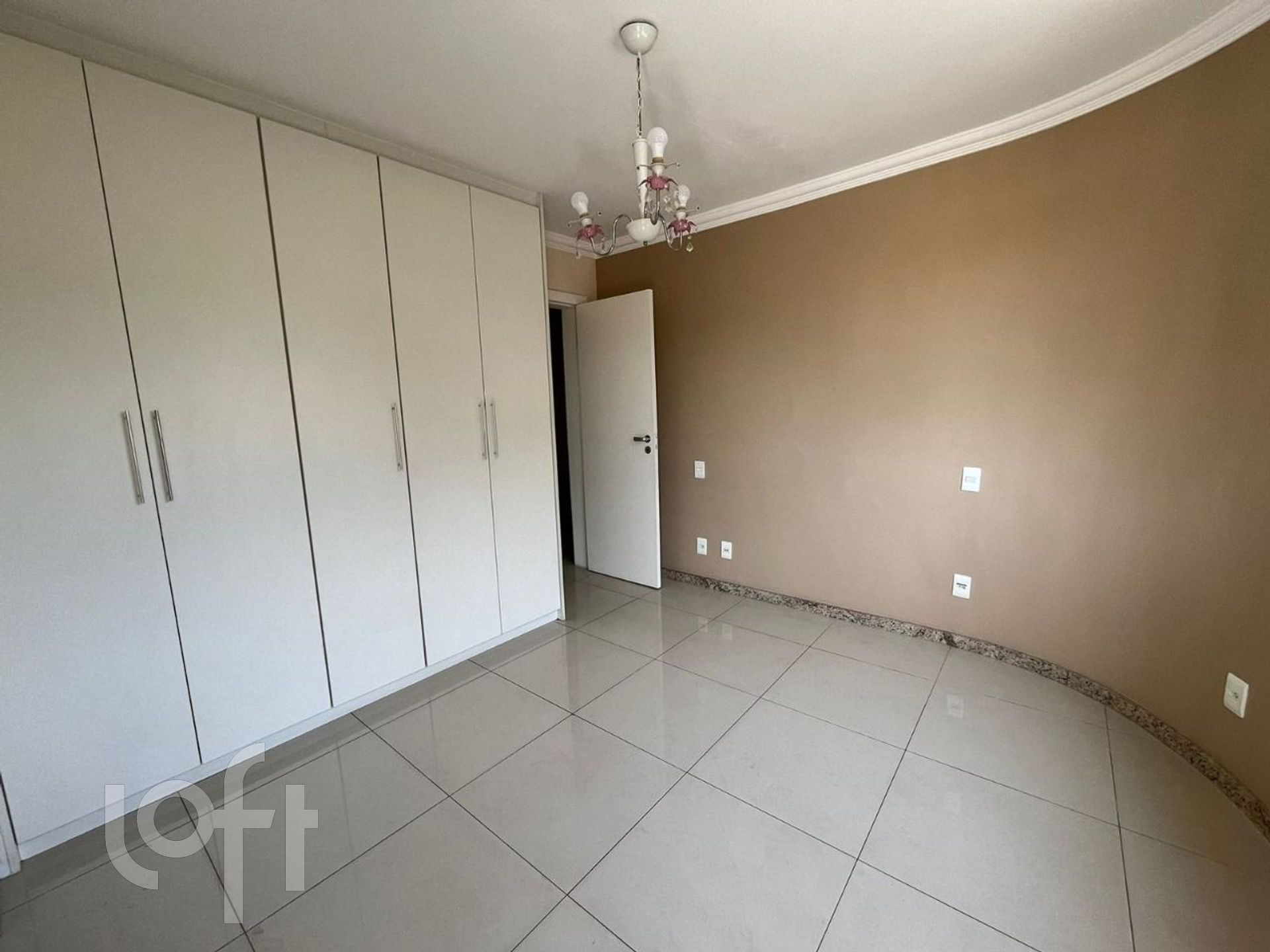 Casa à venda com 3 quartos, 170m² - Foto 5