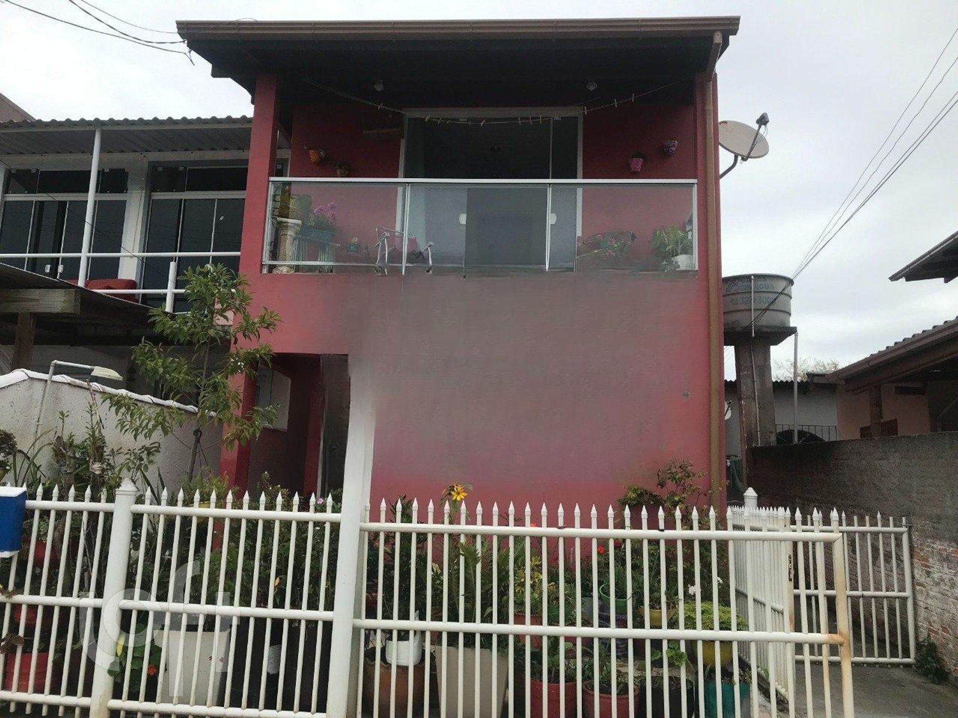 Casa Residencial com 80m², 2 quartos, 1 suíte, no bairro Rio tavares central em Florianópolis