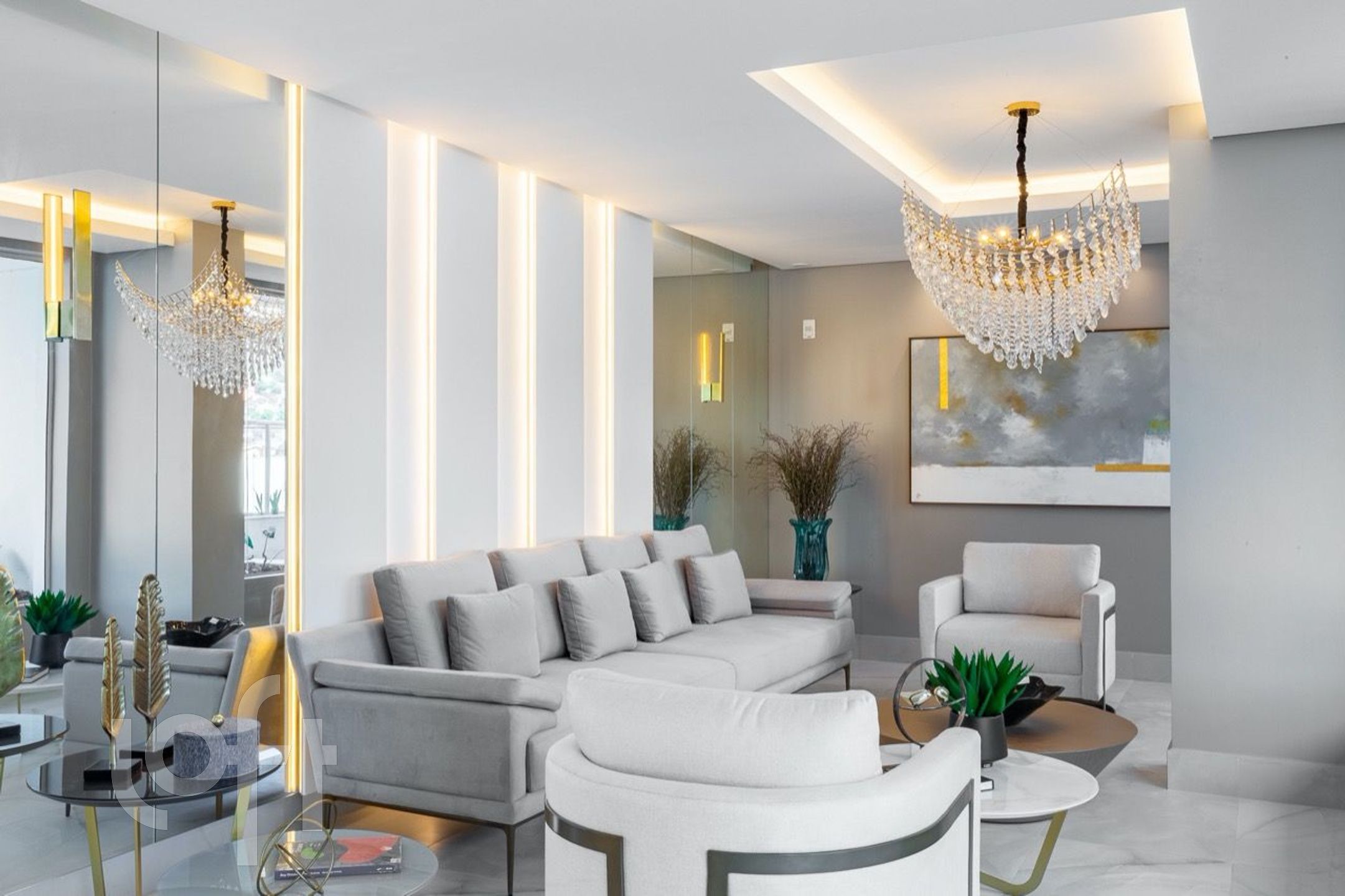 Apartamento à venda em Agronômica com 123 m², 3 quartos, 2 suítes, 3 vagas