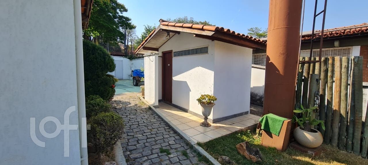 Casa à venda com 4 quartos, 754m² - Foto 10