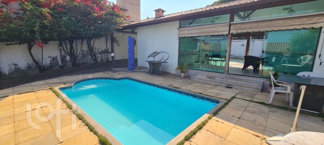 Casa à venda com 4 quartos, 754m² - Foto 16