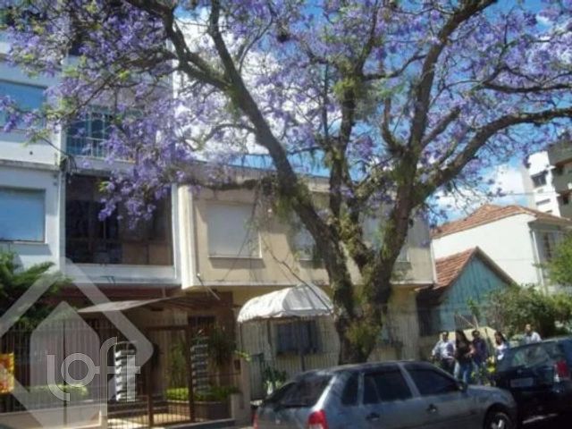 Apartamento com 78m², 2 dormitórios, 1 suíte, Santa Cecília em Porto Alegre