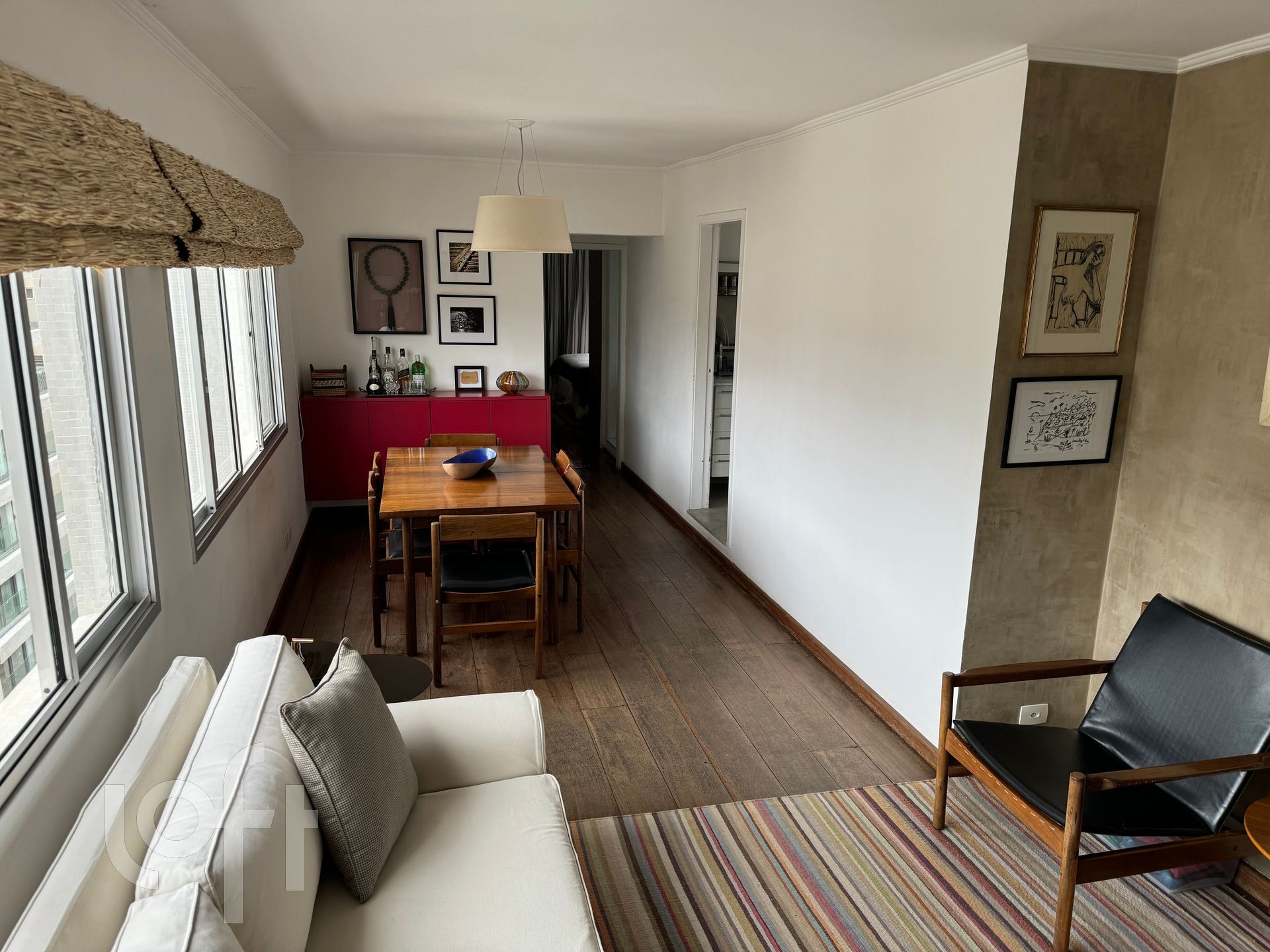 Apartamento à venda com 2 quartos, 75m² - Foto 2